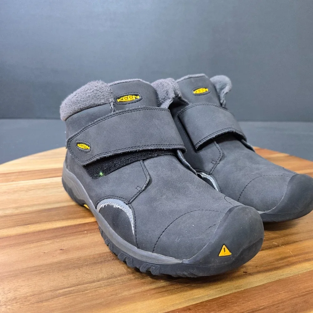 Keen Kootenay III Waterproof Snow Boots BIg Kids Youth Size US 4.5 Gray Outdoors